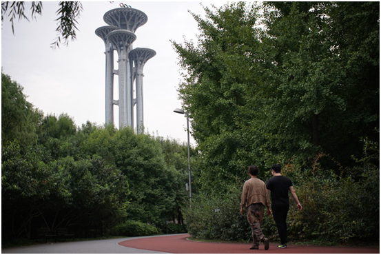 精細調(diào)焦與馥郁色彩 美科25mm f1.8鏡頭評測